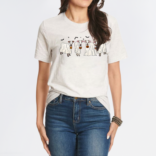 Cow who goes to a midnight Halloween party T-Shirt